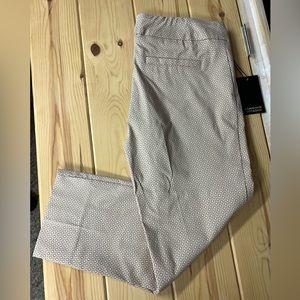 Adrienne Vittadini Women’s Beige Brown White Ankle Length Pants - Size 6 - NWT